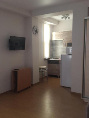 Apartment on Molokova 42A